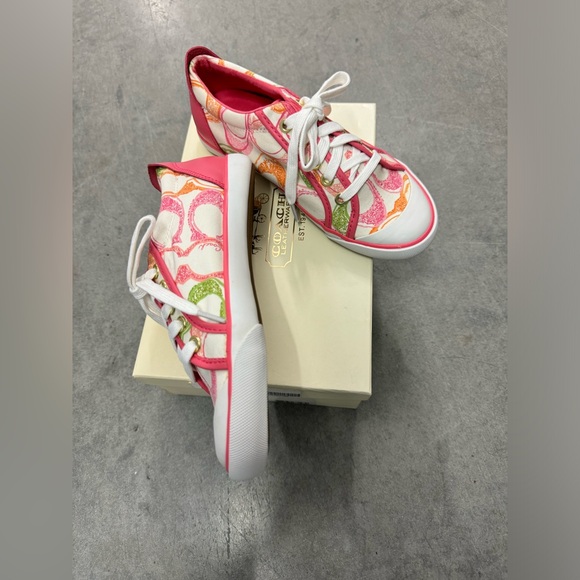 NIB Coach Women’s SZ 6M/36.5M Barrette Dream Muiti Color Signature LogoC Sneaker - Picture 3 of 7